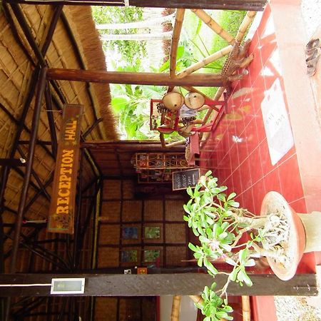 Cooper'S Beach Resort Lucbuan Esterno foto