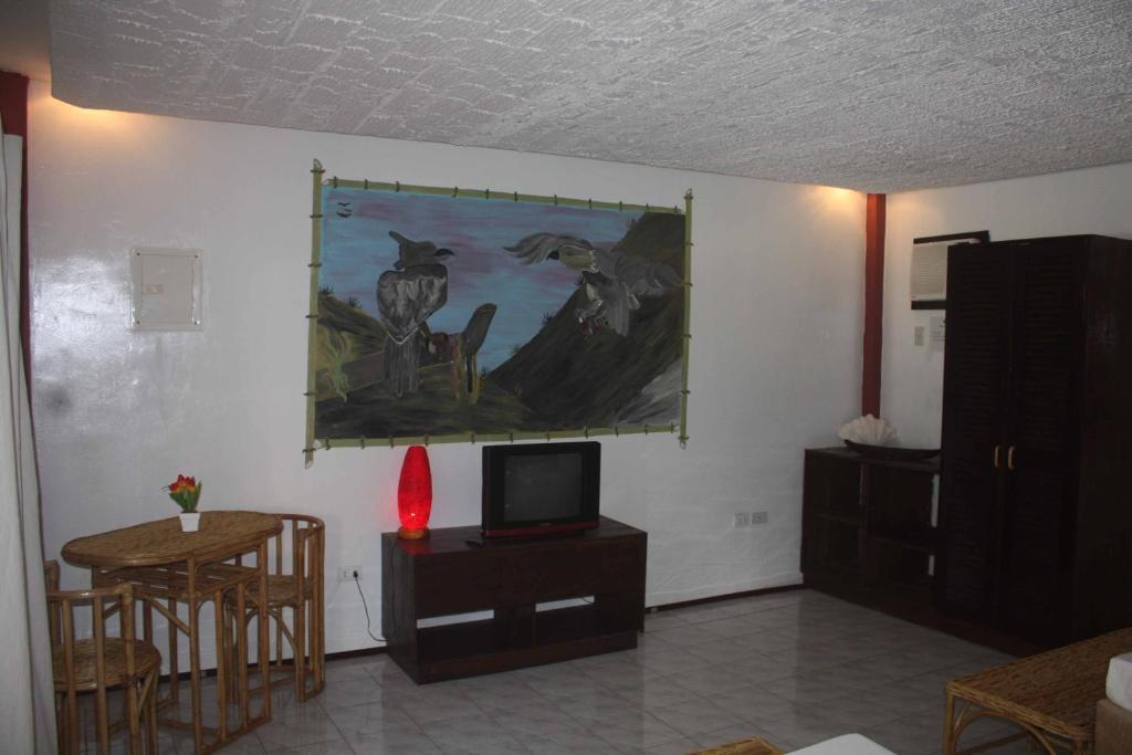 Cooper'S Beach Resort Lucbuan Esterno foto