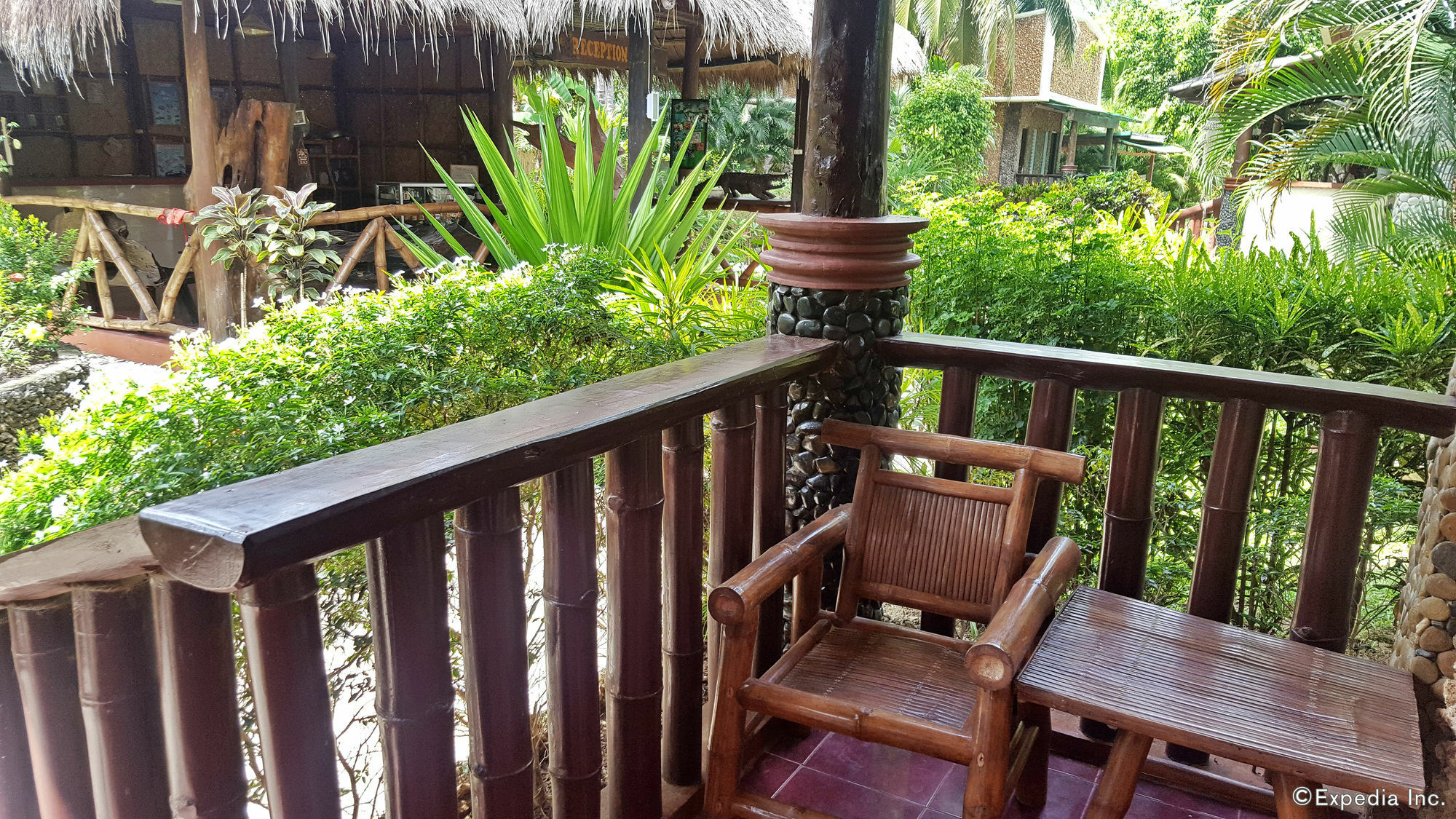 Cooper'S Beach Resort Lucbuan Esterno foto